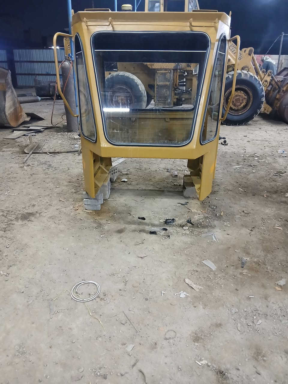 سلام عليكم للبيع قماره شفل كاوسكي ٧٠ او٨٠ جاهزه  ***********
