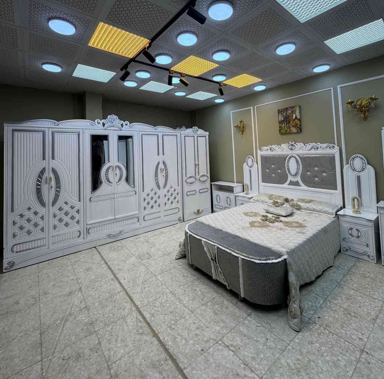 حصرياً الموديل الجديد   

السعر مليون دينار فقط 😍

غرفه نجاره قتصاديه 🛌

متكونه من 9 قطع مميزه 

الكنتور ارتفاع 240 طول 320 

مع الزاويه مجموع الطول 4 امتار 

السمك الخارجي للغرفه 5 ملم انديف

والسمك الداخلي 3 ملم معاكس ابيض

سعر الشازلون الخزان 75 الف 

سعر الشازلون المقعد 50 الف 
توصيل لجميع المحافظات العراق 🇮🇶


**إذا كنت صاحب هذا الإعلان وتريد حذفه لأي سبب، رجاءا أرسل رسالة إلى الدعم الفني**