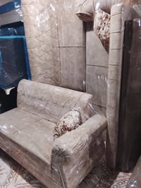 ديوان • ٩ نفر