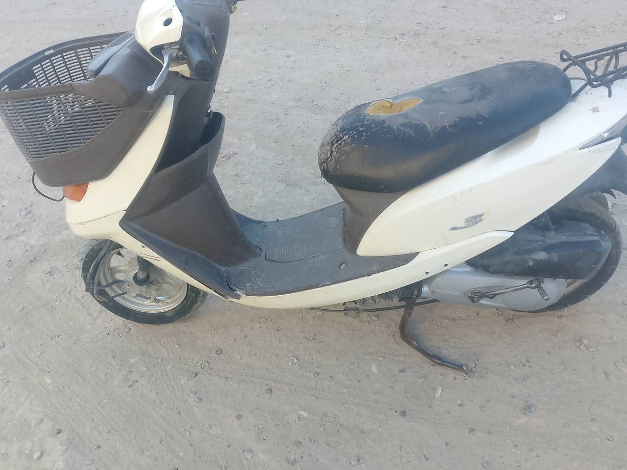 ابو السلة كامل كلشي ماعايزة السعر 300وبي مجال ***********
