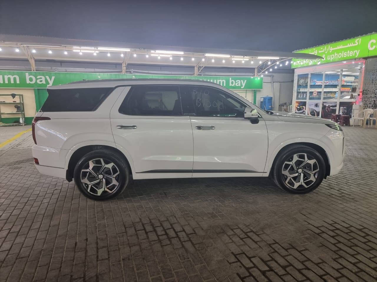 باسايد فول كلكراف ..

1- شاشة عرض داشو
2- المحرك 3.8 V6
3- بصمة تشغيل + بصمة أبواب
4- اصطفاف ذاتي (تقديم + ترجيع عن طريق الريموت)
5- فتحة سقف + بانوراما
6- سماعات هارمن كاردن عدد 16
7- رادار أمامي + خلفي
8- حساسات أمامية + خلفية
9- كامرات عدد 6 (360 درجة)
10- كشنات أمامية خزن ميموري
11- كشنات كهربائية تدفئة وتبريد
12- إنارة داخلية (محيطية) + إنارة دشبورد
13- بردات جانبية
14- تبريد مركزي أمامي + خلفي منفصل التحكم
15- تحكم ستيرن + شفتات
16- تدفئة ستيرن
17- مرايا هيتر + تعتيم
18- صندوق كهربائي شفط + أربع وضعيات فتح للصندوق
19- وضعيات قيادة (5)
20- ويل كب حجم 20
21- أوتو هولد + نقطة عمياء
22- سايد بريك بصمة + مثبت سرعة
23- شحن وايرلس
24- إشارات بالمرايا + إشارات جانبية
25- أوتو هولد
26- تحديد مسار
27- شاشة ديجتال كبيرة
28- تشغيل عن بُعد
29- تضليل وكالة + مساج
30- دفع رباعي
31- نظام مانع انزلاق
32- نظام نزول منحدرات
المواصفات العامة:
هيونداي باليسايد Calligraphy
موديل: 2021
ممشى 126 الف كم
مواصفات أمريكية
اخوان مكلف بالنشر هذا رقم صاحبها والسعر عندة 
*********** البصرة, العراق
