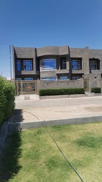 دار للبيع • بيت للبيع • منزل للبيع • عقار للبيع • الـ 5000 • 300 متر •...