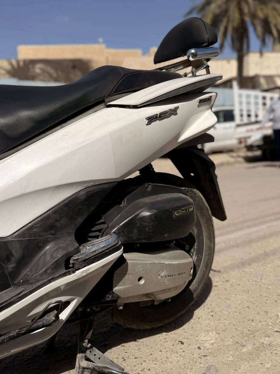 دراجه pcx جيل ثاني للبيع نضيفه وزيرو الدراجه ممشاها 16 الف برغي ممفتوح بيها مكان الاعظميه ***********
