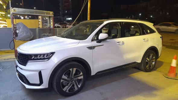 سورنتو خليجي موديل ٢٠٢١
فول مواصفات
رقم بغداد 
مكينة ٦ سلندر
٧ راكب
تبريد ٣ قطع
بانوراما 
جنطة كهرباء
سايد بريك بصمة
كير ماوس
وضعيات قيادة ٤
بصمة 
مقاعد كهرباء
مقاعد جلد
ماشية ٨٩ الف

رايدها ب ٢٥٠ ورقة وبيها مجال 

***********
