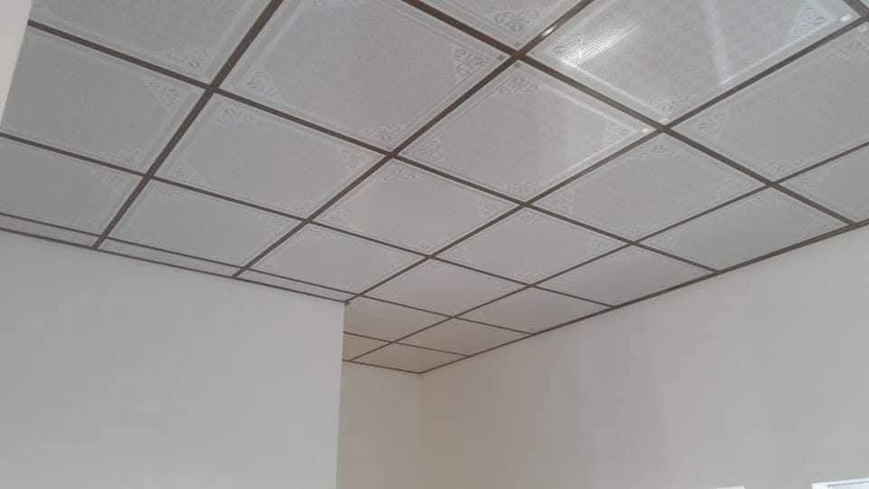 السلام عليكم 
عمل باسعار مناسبة جداً 
صبغ بيوت 
 سقوف ثانويه 
تغليف جدار 
واجهات فلين
اسعار مناسبة 
واذا ماعندك ناخذ الحساب على دفعتين 
*********** موجود واتساب والف هلا
