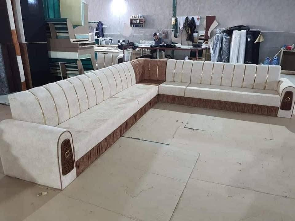 ✨🔥 عرض ما يتفوّت! 🔥✨
صالون زاوية (L) – 10 مقاعد فقط بـ 300 ألف دينار
🛋️ تصميم أنيق وعصري
📐 يتسع لـ 10 أشخاص
📏 القياس: 6.5 متر
🎁 مع 4 كوشات + صوبة كهربائية
المواصفات: ✅ بلوك بلايوود سماكة 18 ملم
✅ خشب چام روسي أصلي
✅ قماش تركي فاخر 🇹🇷
✅ سفنج مريح عالي الجودة
✅ جعب عضم عاج + جعب حديد اختياري🔧 
👷‍♂️ تنفيذ كادر مختص وبخبرة عالية
🚚 التوصيل: • داخل بغداد: 25 ألف
• متوفر توصيل لجميع محافظات العراق 🇮🇶
📞 للحجز والاستفسار:
 0776 990 0080 
📱 واتساب متوفر
