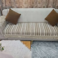 ١٠مقاعد • نضيف • فاترينا