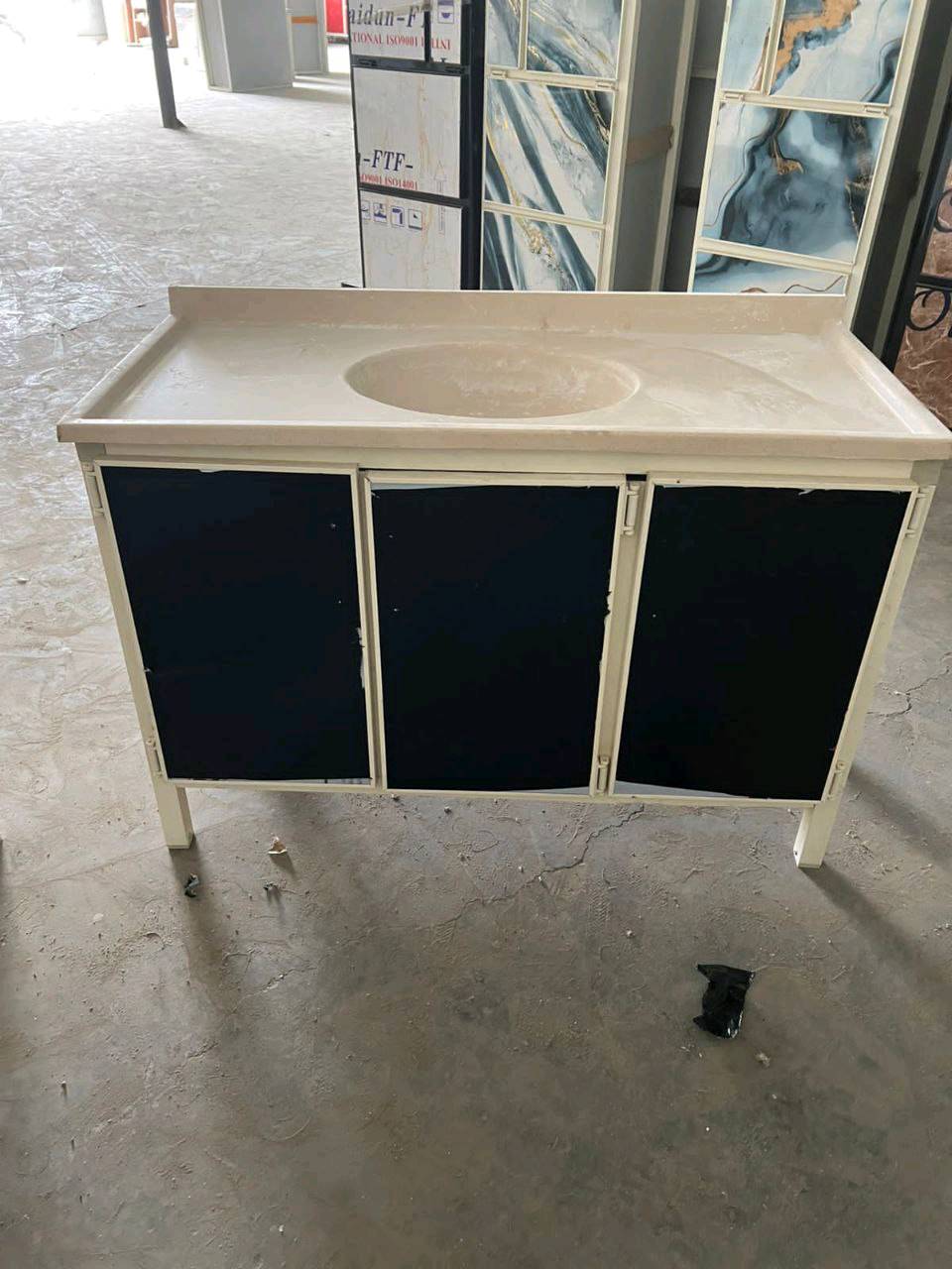 سنك  متر و 20 مرمر
السعر 150

توصيل 10


فلوجه كرمه صقلاوية عامريه 10


بابل ديوانيه  نجف كربلاء  10

رمادي 15 


بعقوبه واسط  صلاح الدين توصيل 25

ناصريه  ميسان سماوه. بصره 30