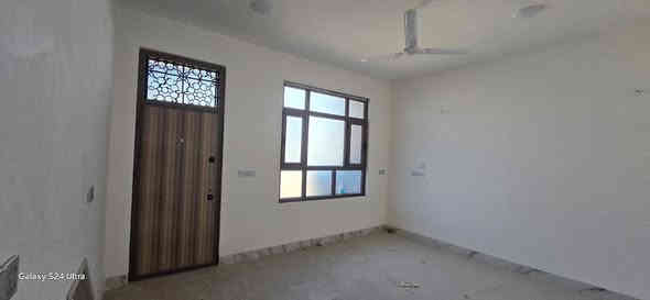 دار للبيع
مساحة ٢١٥ متر قاطين بناء طابوك  و بياض 
موقع فرع معهد اشنونا قرب البنادرة يبعد عن خريسان ٥٠ متر 
خدمات كامل ماء مجاري تبليط كهرباء وعرض الفرع ٨ امتار
للاستفسار  ***********
