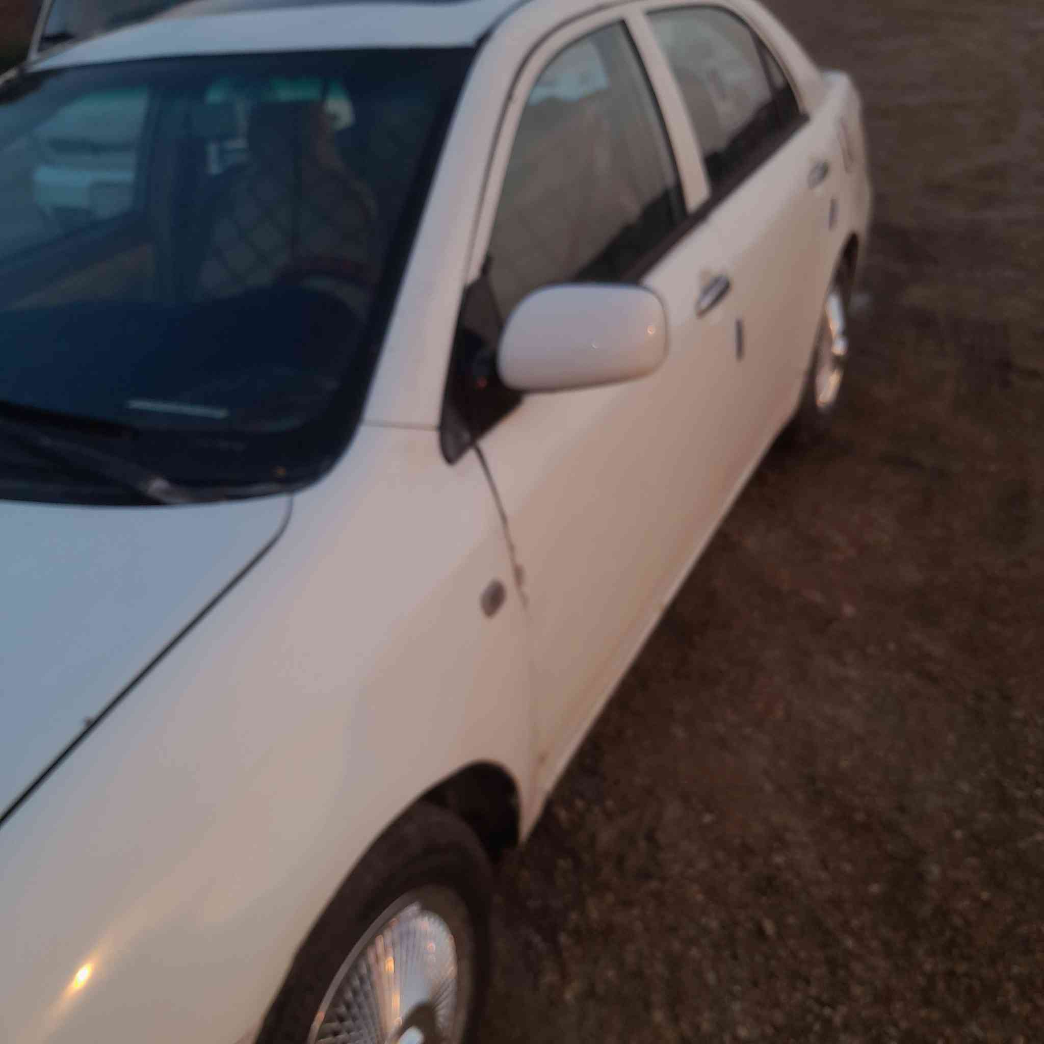 سلام عليكم عندي بي وايدي ٢٠١٣ رقم بصره كير ومحرك مسيوبييش اوتماتيك مشروع وطني مصبوغه عام للجماليه عارضه ٤٥  وبيه مجال     مكان سياره  بغداد مقابل باب لاغا  ***********
