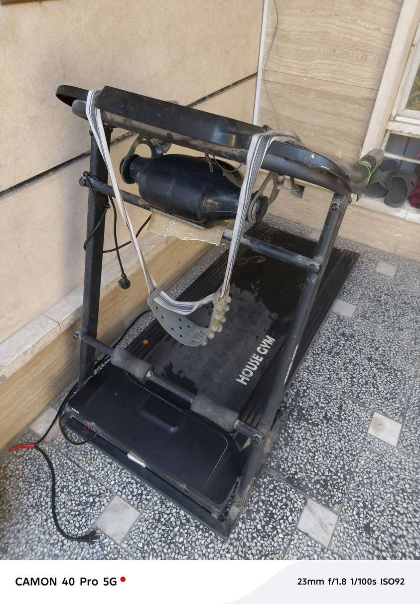 جهاز جري شغال لبيع 
ماركة: House Gym  السعر 125 وبي مجال العنوان / بغداد مدينة الصدر نهاية شارع الاورفلي جهاز جري شغال لبيع 
ماركة: House Gym  السعر 125 وبي مجال العنوان / بغداد مدينة الصدر نهاية شارع الاورفلي  ***********
