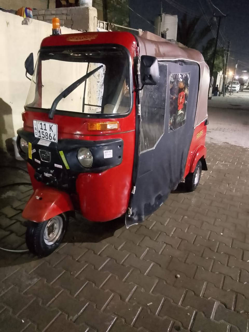 سلام عليكم تكتك للبيع رقم وسنويه
تكتك مصبوغه ومعمره جديد نضيفه مكينه لا تنقيص ولا تبخير ولا نضوح اكسل مبدل قبل يوميه تكتك نضيف وكلشي شغال بيهه مكاني بغداد مدينه الصدر  سعر تصال عل رقم  ماعندي نت تصال ***********
