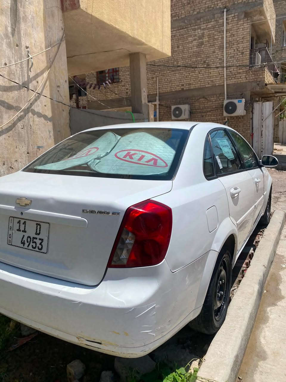 السلام عليكم 
أوبترا مديل 2013 الشركةالعامة للبيع 
ضربتها الباب الخلفي جهة الصدر وبيها قطعتين صبغ 
مكينه جديده مال كصه بعدها بالضمان 
السعر ٧٦
الرقم ***********
مكاني الامين الثانية
