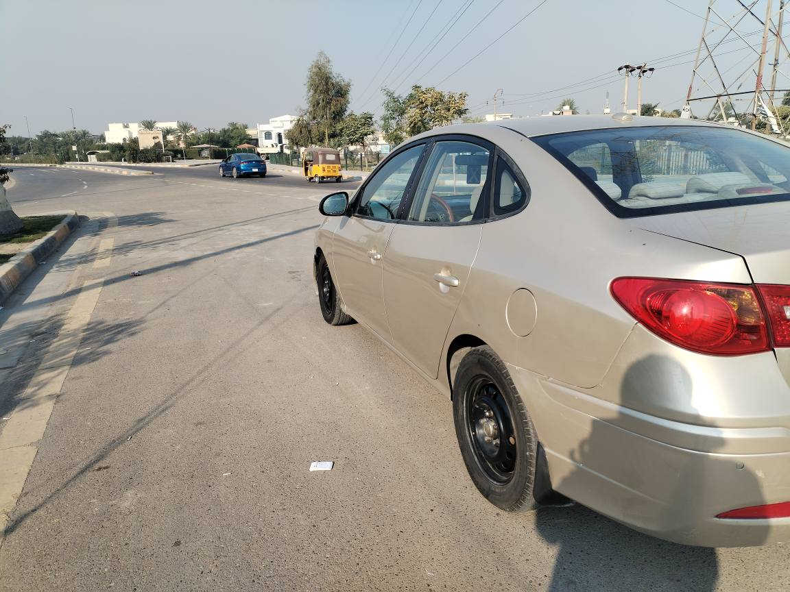 السلام عليكم النترا موديل 2008 وارد امريكي سياره حادثها جاملغ امامي صفحت سايف وبدايت مدكر مالتها وهنا بل العراق جاملغ امامي يمين نطخ  وبدلته اني باقي كلها ليبل واحد  سياره كير ومحركها صدر تخم تاير جديد رقمها بغداد جديد سياره جديده معنه كلمه صبغتها عام اثر جراد فقط رايدها ٩٥  ورقه مكاني في بغداد البياع حي الاعلام اتصال على رقم *********** بغداد, العراق
