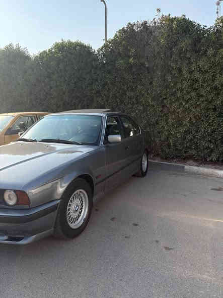 السلام عليكم bmw 525 مسكر فانوص فول مواصفات كشنات كهرباء تفئه كشنات غرفه كارتير السياره مصبوغه عام الجماليه السياره جاهزه من كلشي تبريد شغال كلشي شغال نقص برغي مابيها السعر 95 بيها مجال مكاني بغداد الدوره ***********
