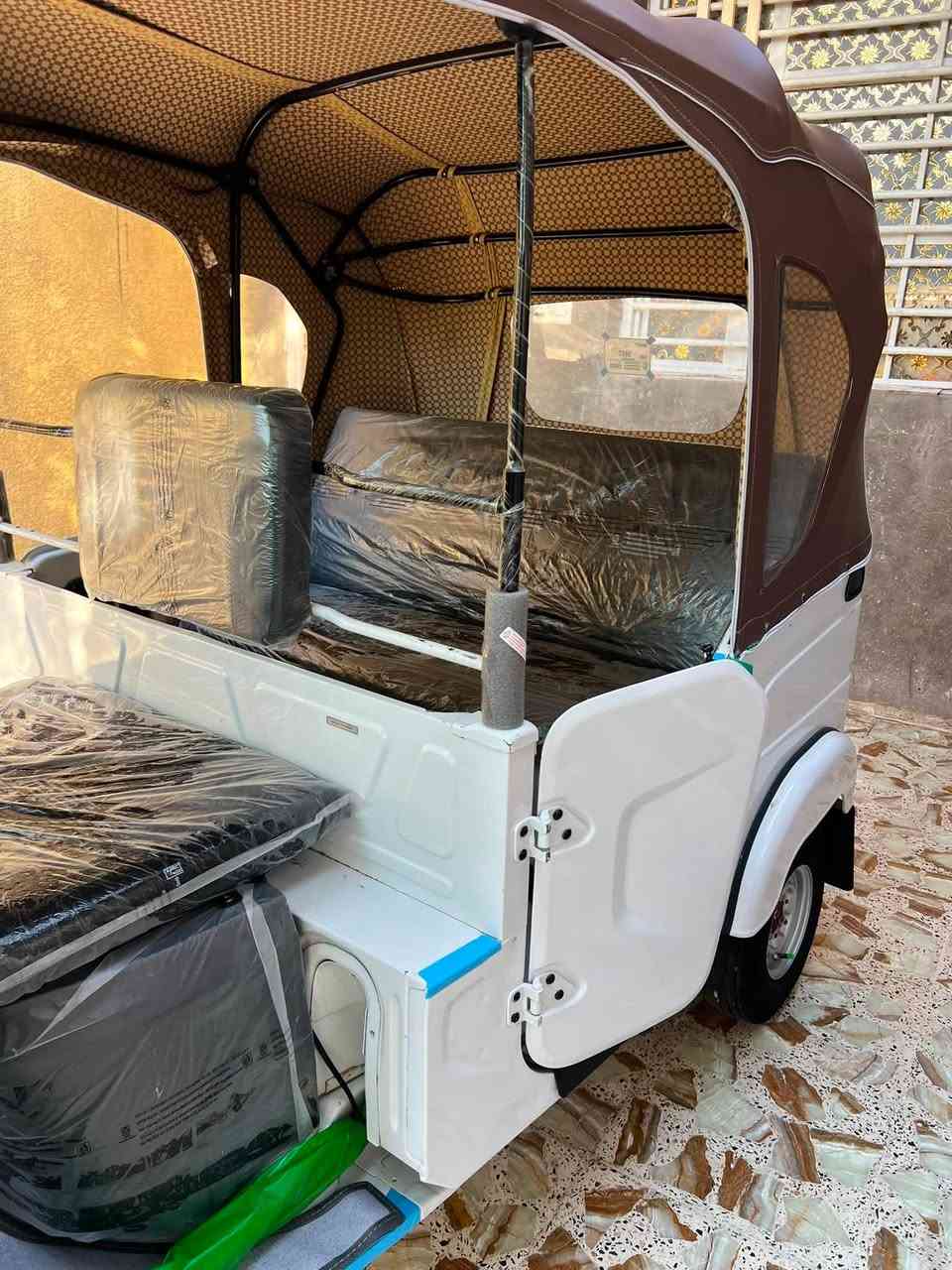 تكتك نزله ب2022 رقم بغداد انكليزي تحويل مباشر تكتك جاهزه عل اخير تخم تاير دوشمه سفريات كهربائيات يعني جاهزه الشارع كبل عارضهه ب 7800 وتجي تشوفه مكاني بغداد المعامل هاتف.  ‭***********‬ وبل توفيق
