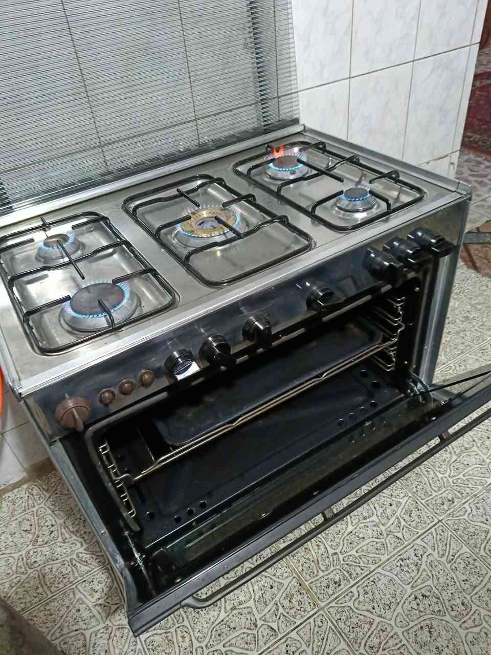 طباخ مصري تكنو سعره 240وبي مجال 
يوجد توصيل بالاجرة المكان الدورة


**إذا كنت صاحب هذا الإعلان وتريد حذفه لأي سبب، رجاءا أرسل رسالة إلى الدعم الفني**