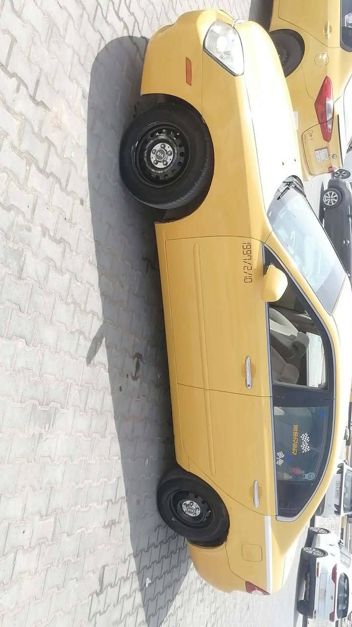 السلام عليكم 
سياره ابتيمه خليجي موديل ٢٠٠٨
مكينه وكير تبريد تخم تاير حداديه سياره جاهزه شرط 
بيه مكانات خياس مصلحات وصابغهن سياره تجي تفحص 
بيدك اله تاخذها سياره مال خبزه جاهزه
سعرها ٧٣ وبيها مجال قليل
مكاني السماوه 
***********

