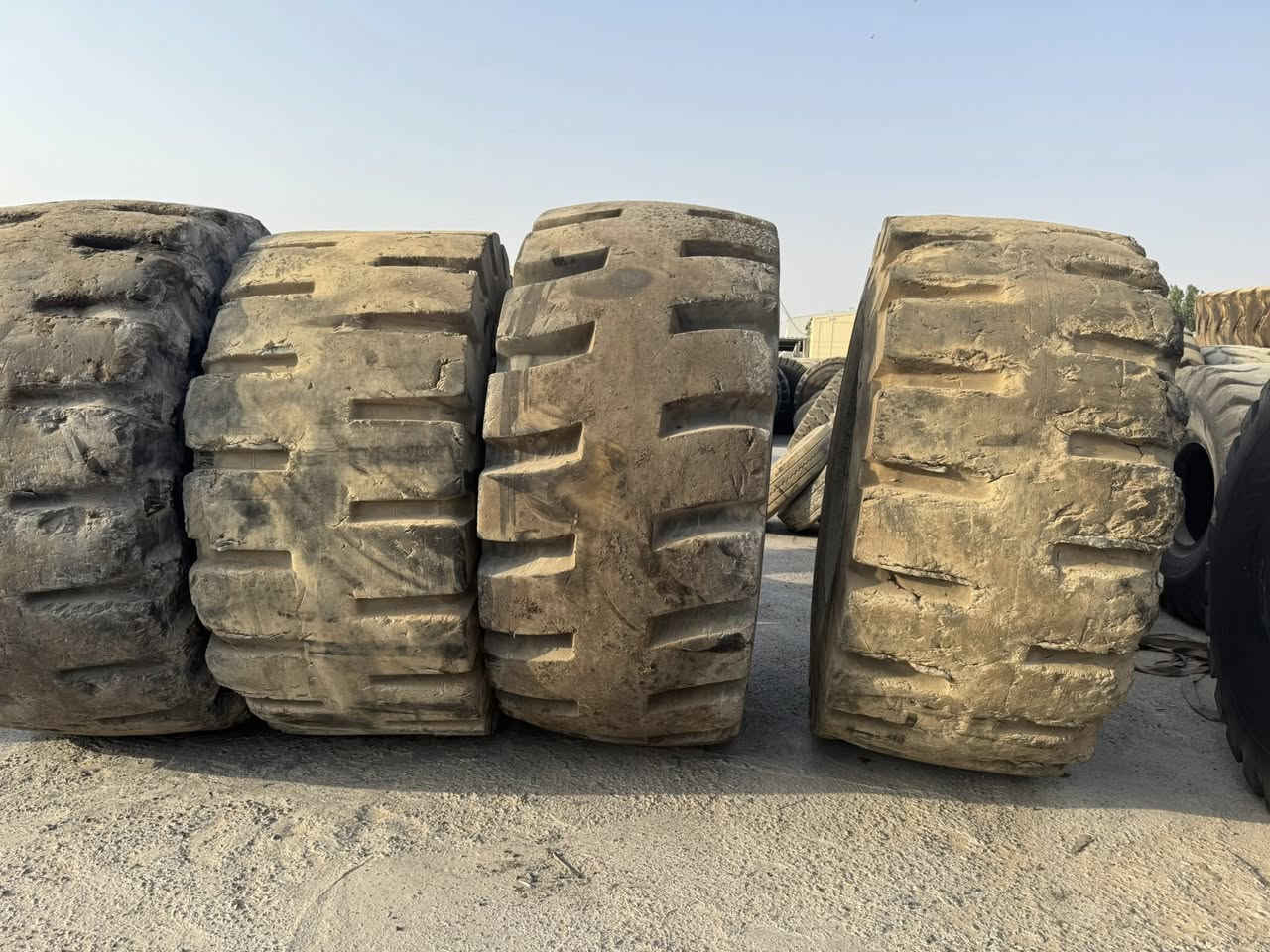 سلام عليكم ورحمة الله وبركاته 
تخم تايرمال ١١٥
٣٥-٦٥-٣٣
شرط جوبلس ويلاتهن وياهن
العنوان نجف للاستفسار***********حيدرالجبوري
