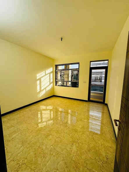 مشتمل للبيع حديث مساحة ٦٠ واجهة ٤وربع بحتوي على صالة ومطبخ كبير وغرفة نوم وخدمات وطابق الثاني يحتوي على غرفتين نوم وحولي كبير وخدمات وسطحين 
العنوان حي القاهرة قرب جامع النداء 
طابو صرف الاعظمية للاستفسار 
*********** بغداد
