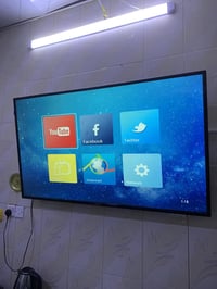 شاشة ٥٥ • تلفزيون • للبيع