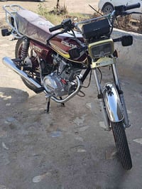 البيع. ٢٤. 07816242120