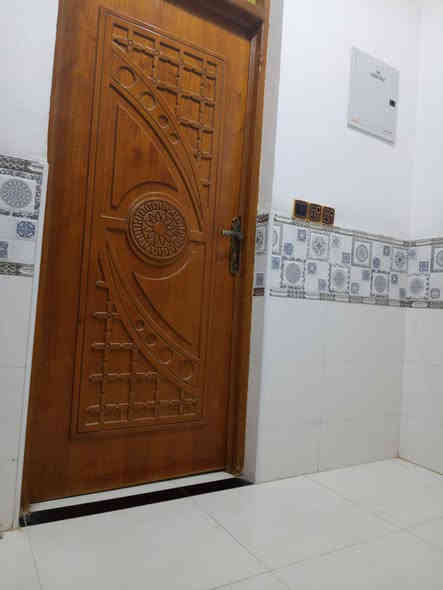 دار للبيع المساحه ١٢٠م طابو صرف السعر ١٠٥الموقع ابي غرق حي السلام  الاستفسار الاتصال او المرسله وتساب ***********
