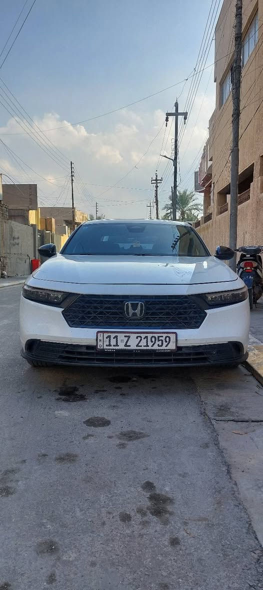 هوندا اكورد اسبورت موديل 2024 هايبرد 
السيارة ماشيه 83

فول مواصفات 
• مكينة 2000 هايبرد تنفس طبيعي
• كير اوتوماتيك 
• شاشة كبيرة
•فتحه سلايد
• كاميرا خلفية 3 انظمة
• كرسي كهرباء   
• رادار امامي
• مانع تصادم
• محدد مسار 
• تصحيح مسار
• شفتات بالستيرن
• مثبت سرعة
• مانع انزلاق
• دخول ذكي 
• إنارة ترحيبية
• هندبريك كهرباء
• عداد ديجيتال
•لايت عدسات زينون
• نظام اوتو لايت Auto
• لايت العالي زنون 
اوتو هولد للبريك
• حساسات مطر 
• حساسات امامي خلفي 
• حساسات ضغط هواء الإطارات
• أوامر صوتية
• 4 أنظمة قيادة (eco,individual , sport,normal )

السياره وارد امريكي  

السعر 215 قابل للتفاوض 

مكان السيارة الانبار فلوجه  
 للتواصل 
***********
