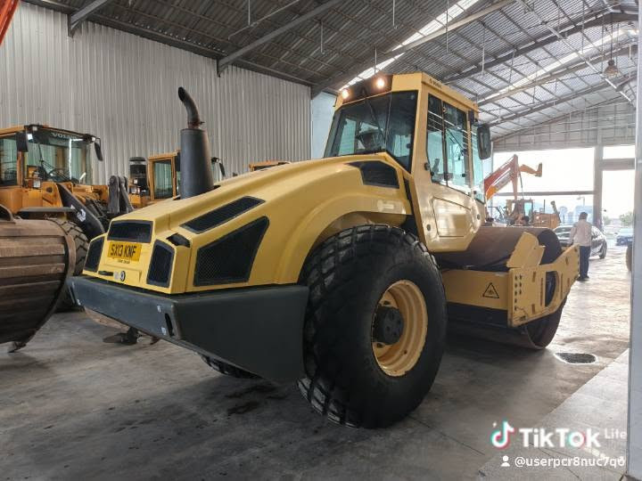 BOMAG 213DH
موديل 2013
2الف شخال اروپي
رقم تليفون *********** واتساب
عنوان اربيل شارع 100م قريب فله صقر
