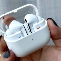 سماعه سامسونك بودز 3 برو  فقط مفتوحه من الباكيت ممستخدمها ولا مره ضمان...