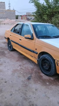 سياره بيجو موديل 2011 للبيع سعر 10 وبيه مجال استفسار 07821879580