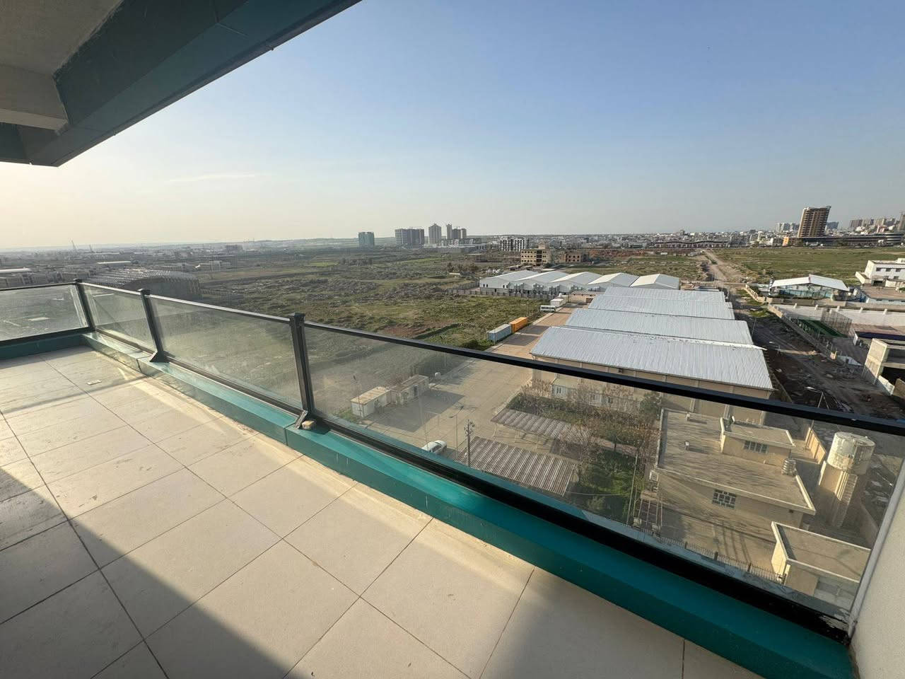 للبيع والإيجار
غرفة وصالة فارغة
مجمع واو تاور
المساحة: 100 متر
الطابق: 7
الإيجار: 400$
سعر البيع: 6 شدات ونص (قابل للتفاوض)
للتواصل:
***********
