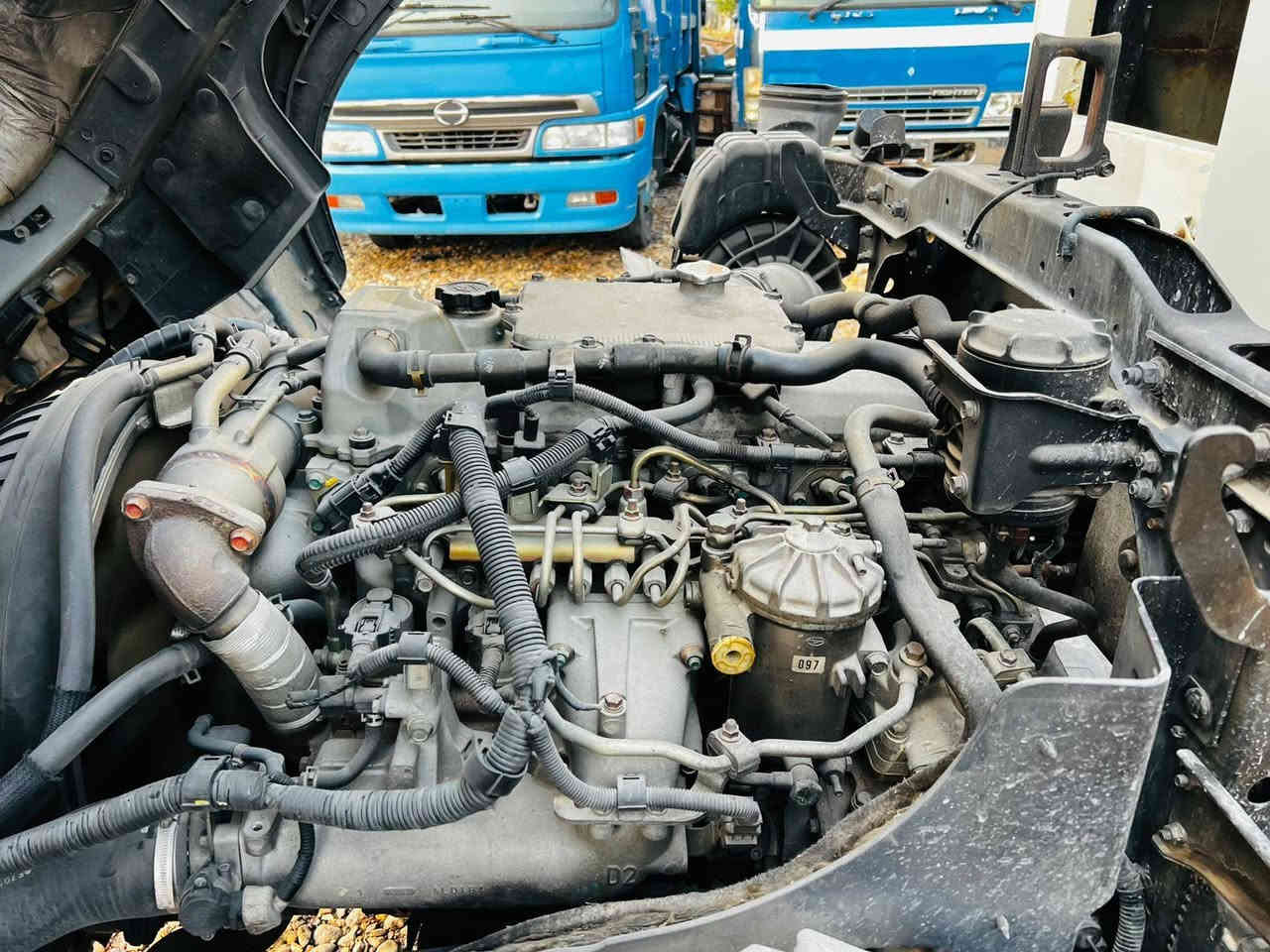 اللهم صل ع محمد وآل محمد 👍🇮🇶🇮🇶
هينو شيطان كابسه نفايات كبسه 10 مكعب 
مكينه 5 سلندر كهرباء دخول جديد 
 معرض النصر / قضاء النصر / ذي قار 
***********
***********
