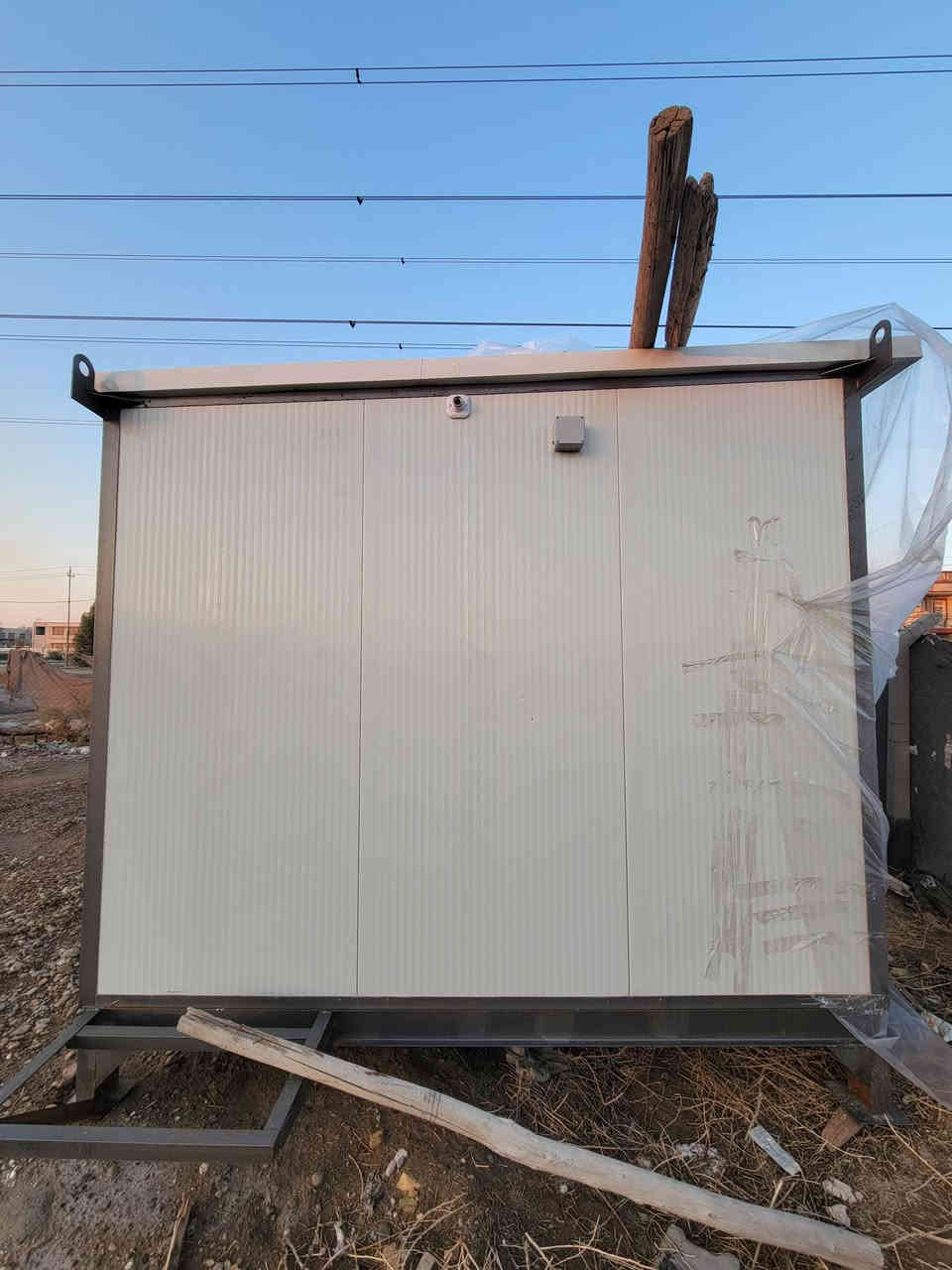 كرفان للبيع جديد غير مستخدم
واجهة 6 ×3 مساحة الفضاء مقطعة جام 
يرهم مكتب عقار او اسواق يرهم للكل 
شيلمان ثقيل كهرباءيات كاملة 
مكاني بغداد ثعالبة 
الله شاهد مكلفني 3 ملايين 
سعر 2750 
للستفسار خاص 
اتصال ***********
