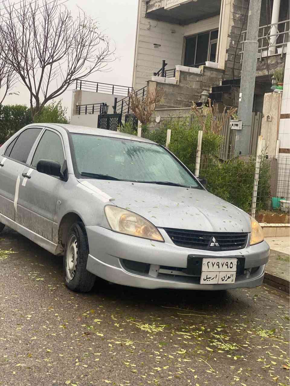 لانسەر ٢٠١٠ تۆماتیک مەکینە گجکە عیزام سبوخ بئ لیدران بئ دەحم بس جەمپەکی پیشی هەیە باقی بەشەرت سەقفو شانی سبوخی نیە گیرو مەکینە بەشەرت. مشتەری تەلەفۆن بکە***********هەولیر أربيل, العراق
