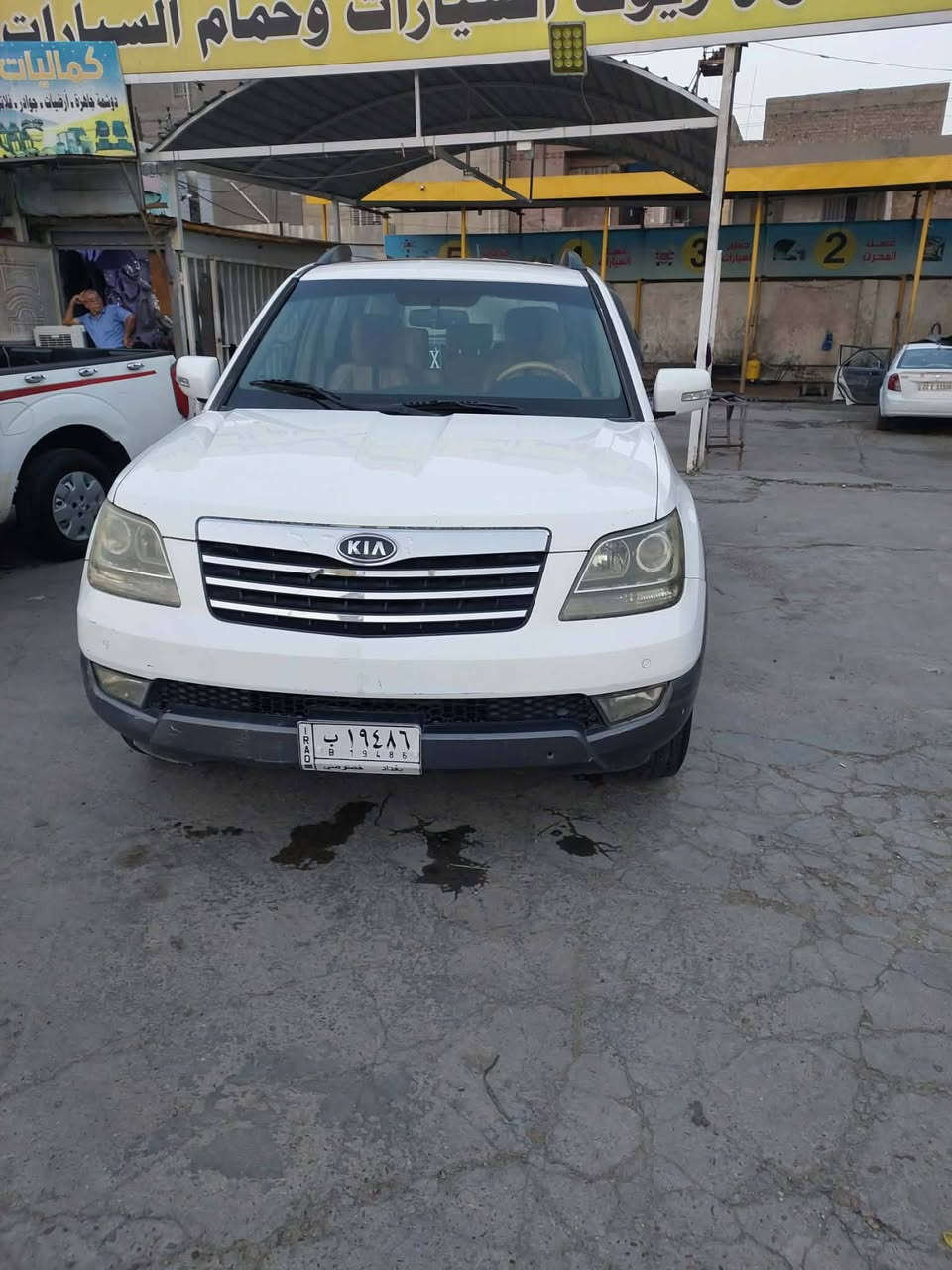 السلام عليكم ورحمة الله وبركاته مهافي موديل ٢٠١٢ رقم بغداد بأسمي محرك وكير كلش نظيف 
بيها مكانات صبغ على جانبي السيارة كما موضح  سونار فحص موجود السيارة نضيفه جدا السعر ١٣٥ ورقة رقم الهاتف *********** مكلف بالنشر
