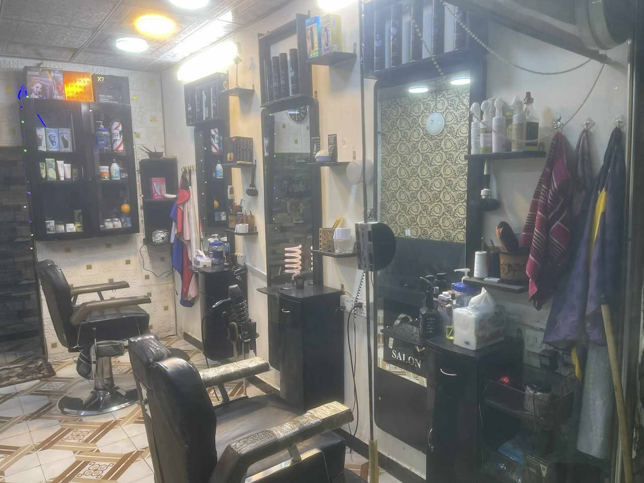 مرايات ام الكومدي والمجر عدد ٣ الوحده ب٧٥
كرسي حلاقه جيبر عدد ٢ الواحد ب١٢٥عندي غ


**إذا كنت صاحب هذا الإعلان وتريد حذفه لأي سبب، رجاءا أرسل رسالة إلى الدعم الفني**