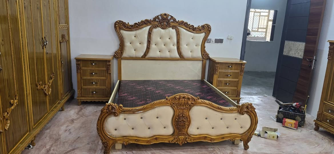 كل ماهوة جديد من معمل ابواثير النجار
غرفة نوم داخل خارج صاج
الخرج صاج 5ملم الدخل صاج 4مل نقش زان مصري 
العنوان 
سوق المقدادية  قرب جامع الاورفلي
هاتف
***********
