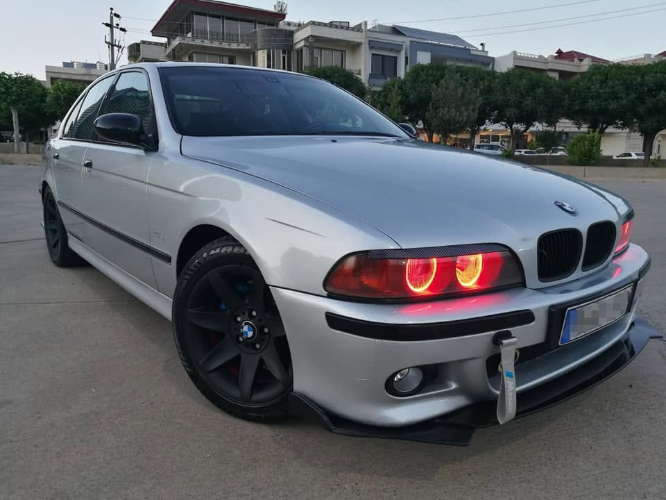 BMW 544i V8 2002
قه پات مواسه فات سلاید شوشه جام فو تو ئاوینه گه وره M5  پةردة بلادي سه قف شه مو کوشن جلد خه زن 
مي موري کوشن هیته ر سوکان M که ره باي تحديد سورعة و فوليوم شاشه گةورة كاميره 
زور مواسه فاتی تره له گه له 
هه مو شتیکی بیلادی خوی ده سکاری نه كرا وه
مه نه فیستی ئه سلی خوی له گه له ابراهيم خليل
سةيارةكة لؤكو خاوينة دةعامي لؤدةعامي بةشةرت
يةك دينار مةسروفي تيدانية زؤر بةقوةتة
بي دعم و ليدان هەموو گیانی بە شەرت 
كير و مةكينة ته بريد و هيته ر كاره باي بةشةرت
سه قفو حيزام به شه رت أربيل, العراق


**إذا كنت صاحب هذا الإعلان وتريد حذفه لأي سبب، رجاءا أرسل رسالة إلى الدعم الفني**