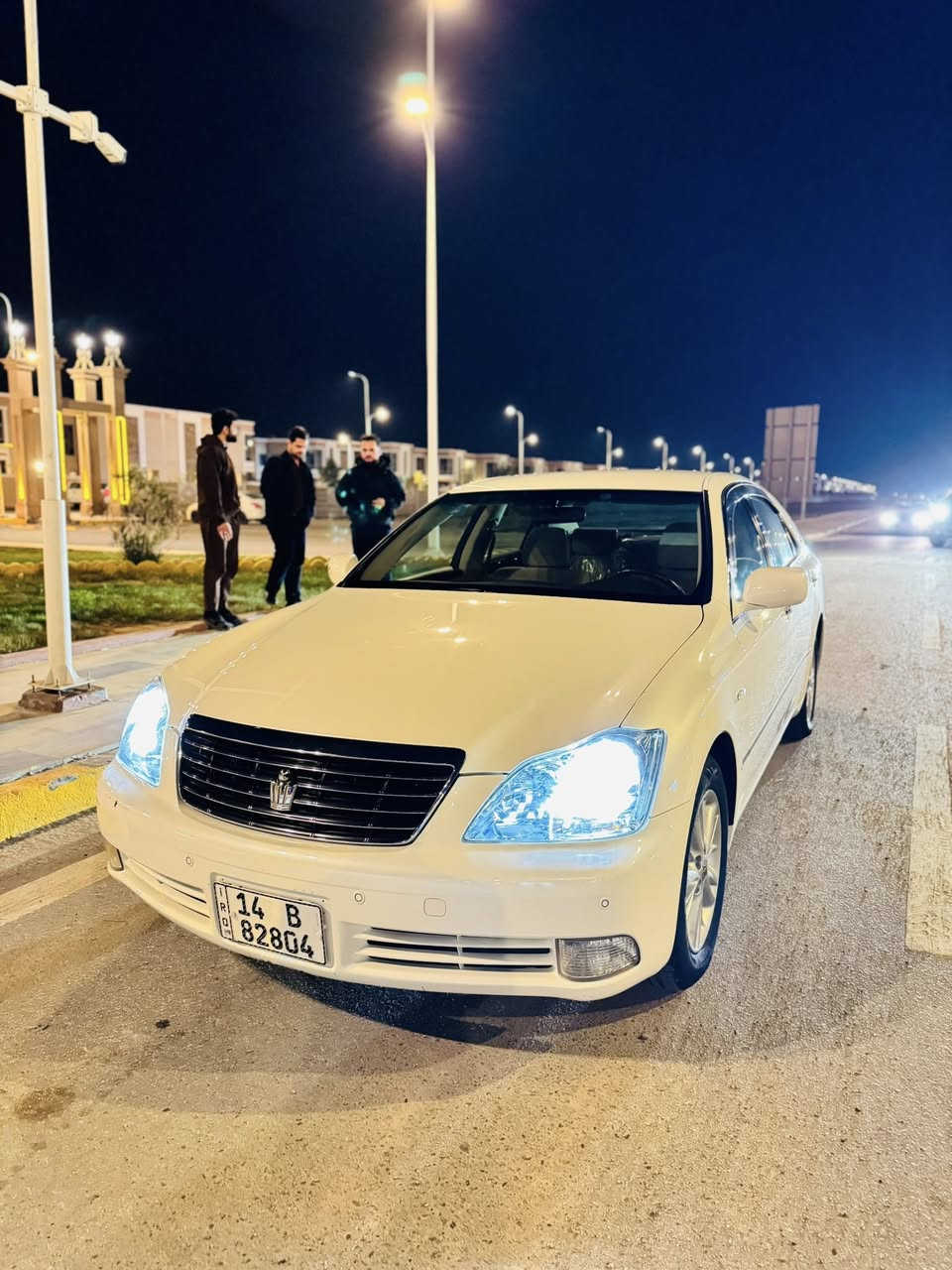 شاهينة موديل 2004 كفالة عامة شاصي 80 (3) دگم مكينة 2.5 بردة خلفية داخل مخمل بيجي شاشة قطعتين تبريد صاجات ايسر بلاد كنترول الجام تحكم ايسر بلاد اشاير ايسر بلاد السيارة جاهزة ؏ اخر حباية تخم تاير جواها حدادة طوبة رقم بصرة دولي هزة جديدة تحويل ثاني يوم نقل جثة رقم شاهينة اصل اطلع بيها وين ماتريد كواتم كاملة بلاد 6 بصمات بصمة سودة  تدفئة تبريد ماشية 97 الف فقط المكان البصرة القبلة 
للاستفسار ***********
