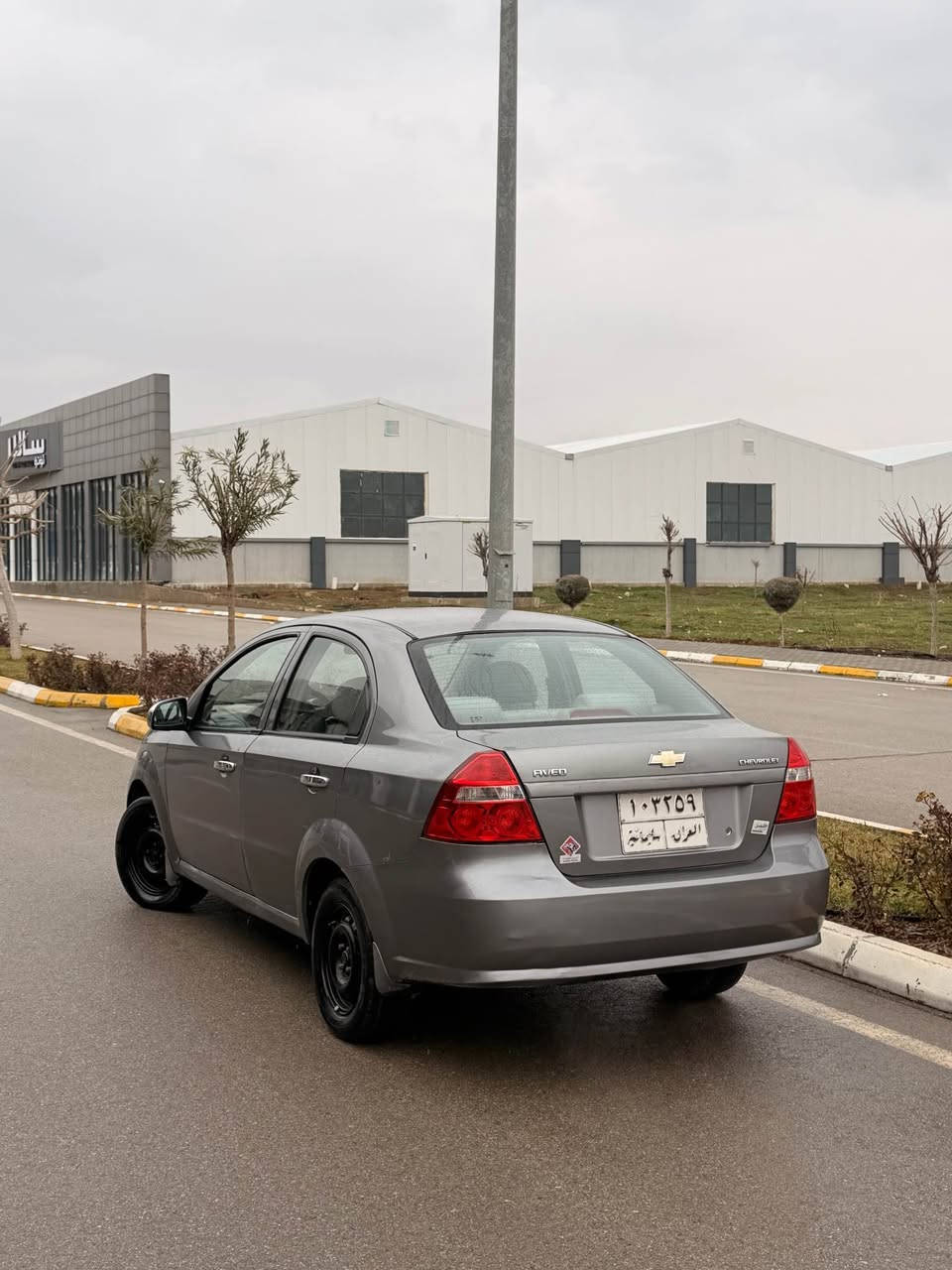 افيو 2009 اوتوماتيك  سعر 65$ مجال قليل رقم سليمانية لون نفطي سياره بيها باب صبغ فقط بدون دواخل ماشيه 160 گير محرك شرط بدون اي عيب سياره داخل اصفر مكاني كركوك داخل المدينة 
‏‭*********** كركوك, العراق
