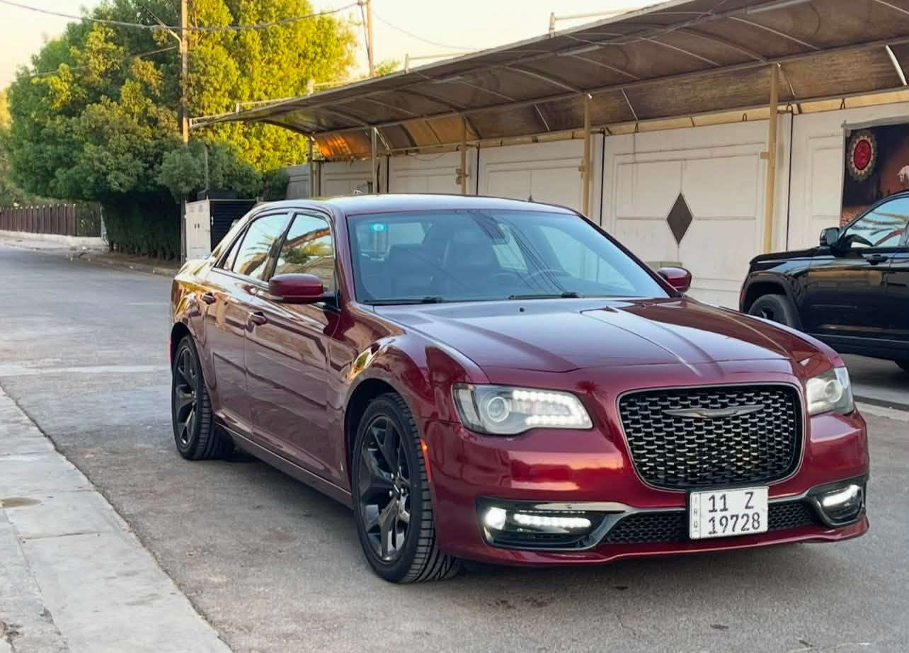 السلام عليكم عندي اوباما 2021 S اعلى فئه السيارة جديده بمعنى الكلمه حادثها فقط بنيد وامبدل بواحد اصلي السيارة بدون دواخل بدون كلشي رقم بغداد بأسمي
فول 1/1 
بصمه
بانوراما 
جلد
كشن حاضن
قطعتين تبريد
وباقي المواصفات المعروفه لل S
مكاني بغداد الرصااااافه
السسسعر 270$ 
للاتصال ***********
