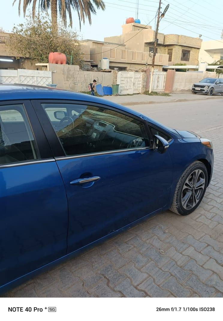 فورتي 2014 محرك 2000 صبغ جاملغ وبنيد ونص الصندوك بدون دواخل لسونار بلمنشور كير مكينه تريد صدر تخم تاير كفاله كلها بسمي سنويه جديده مكاني المحموديه السعر 95 وبيها مجال ***********/***********
