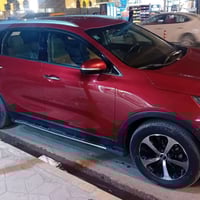 كيا سورنتو وارد امريكي موديل 18 حادثها جاملغ ونص الباب جهة السايق  الس...