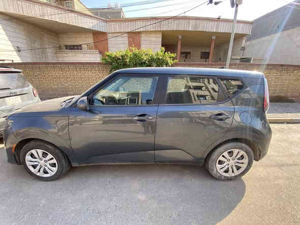 السلام عليكم صول 2023 ماشية77847 ميل السياره عادية مو مواصفات مخمل سويج شاشة كبيرة تدعم كار بلاي و أندرويد اوتو السياره تفاصيلها وملاحظات داخل الصور والفديو المكان بغداد كراده شارع62 الرقم:*********** 
السعر138$ورقه وانشالله مانقصر مع الجميع شكراً
