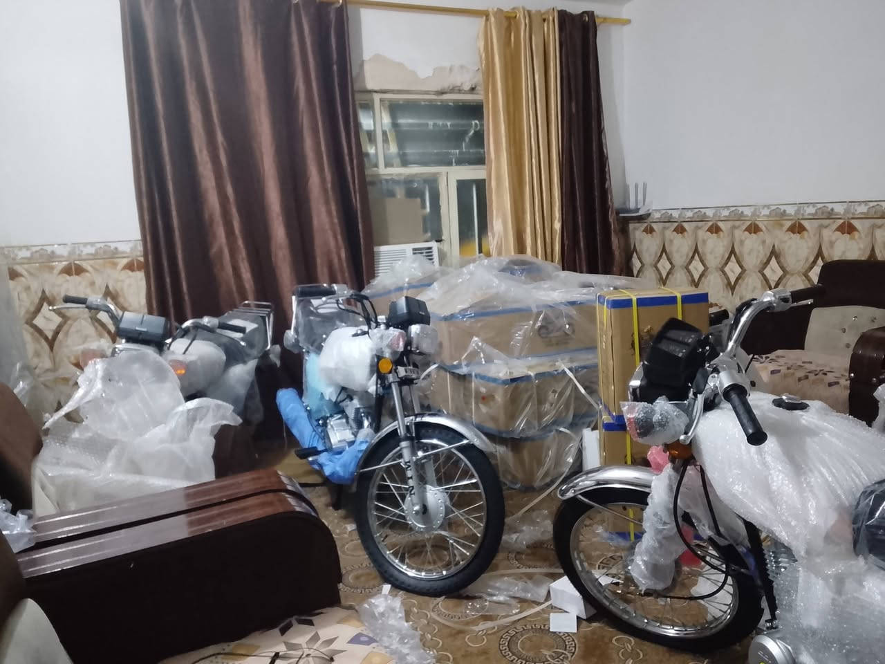 عمي سلام عليكم شباب عرض اليوم نار تفليش السعار دراجات نامه موديل 2026شبه اصلي 3احرف فول مواصفات عرض مده سبوع 750 الف بس مكان بابل سده الهنديه العلكايه مجاور مجمع بابل التجاري للاستفسار ***********
