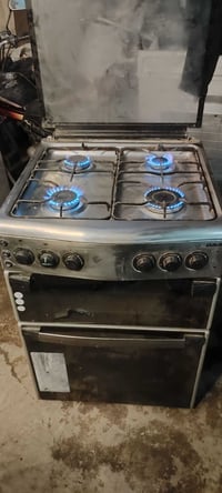 طباخ 4روس فيو فرن كهربا وفرن غاز 07517811031