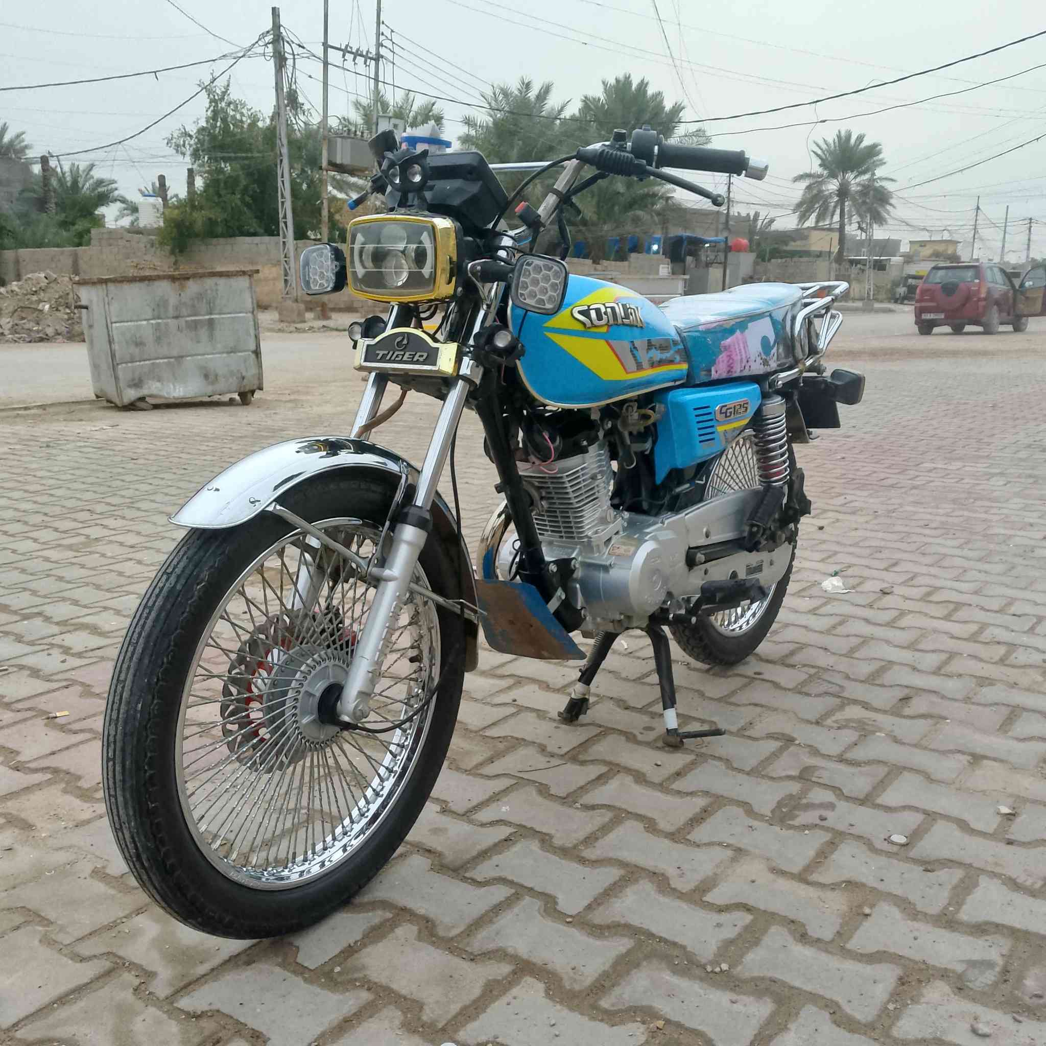 السلام عليكم حبايب.
تايگر سولنك 24 مكفوله كفاله عامه من التاير للتاير فقط الشاشه تطفي وتشتغل حالين مشتغله اوراق كامله بوجهك ترقم الدراجه كله گبالك معروضه ب625 بيه مجال شي قليل رقمي*********** خاص ماجاوب شلع مكانه بلصويره وين بلصويره
