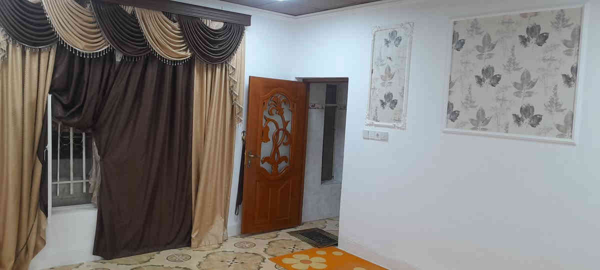 دار للبيع مطلوب المصرف العقاري شرط التحويل
طابو صرف 200 متر 
قادسيه الاولى قرب مدرسه طيبه
ثالث بيت من الشارع العام  مقابيل حديقة 
موقع ممتاز جداً شارع عريض
بناء طابوك كاشي سقف ثانوي
2نوم+هول+استقبال+مطبخ+كراج+حديقه+
صحيات+بيتونه
بناء مرتب

مقدمه 85 مليون قفل قفل مطلوب 65 مليون القسط الشهري 300 الف 
مااجر حاليا 500 الف 
 
للاستفسار مراجعة مكتب المدينه المنوره للعقار حي النصر قرب جامع المدينه المنوره
***********
*********** 
نستقبل جميع عروض بيع وايجار العقارات السكنيه والزراعيه باشراف قانوني
