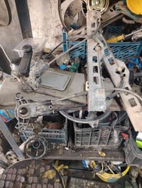 يتوفر عراض بيجو 406-306العنوان بغداد اي استفسار رسلني وتساب 0770167842...